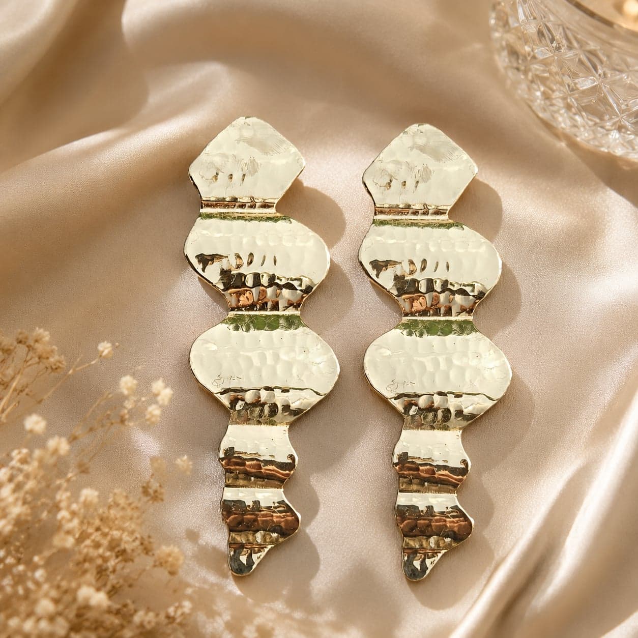 Sunehri Lehar Anti-Tarnish Statement Earrings alternate view
